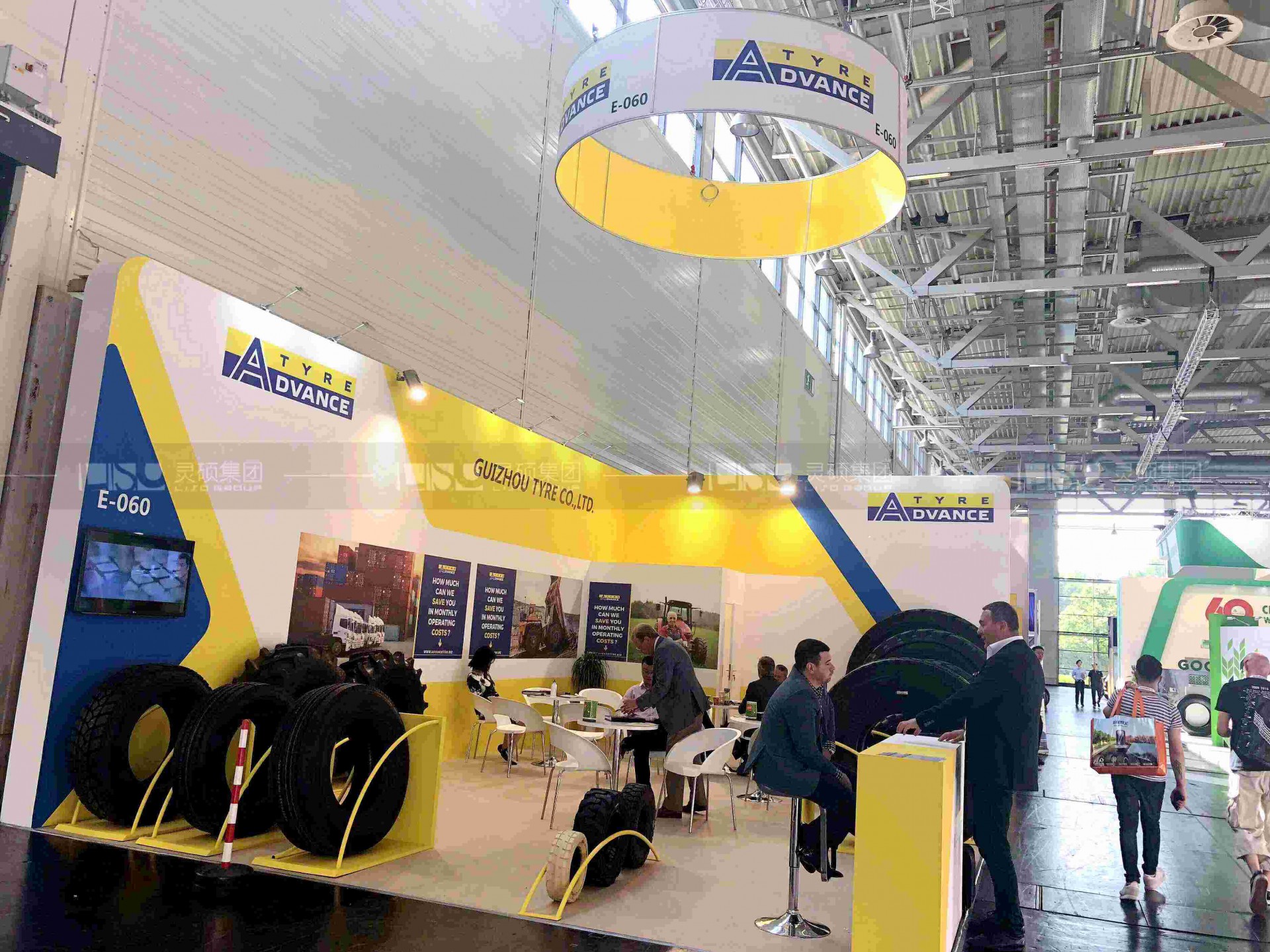 國外展臺設(shè)計搭建-貴州輪胎