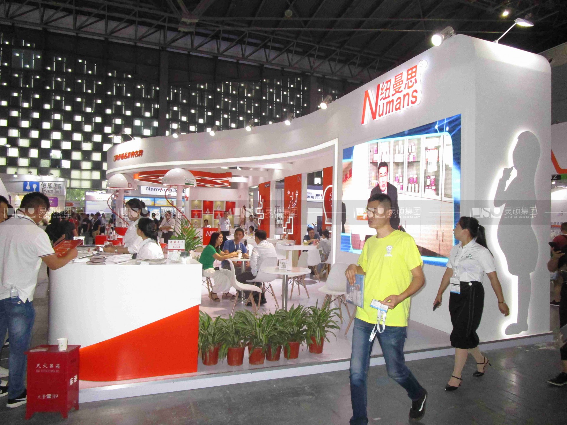 金紐曼思- CBME孕嬰童展展臺(tái)設(shè)計(jì)案例