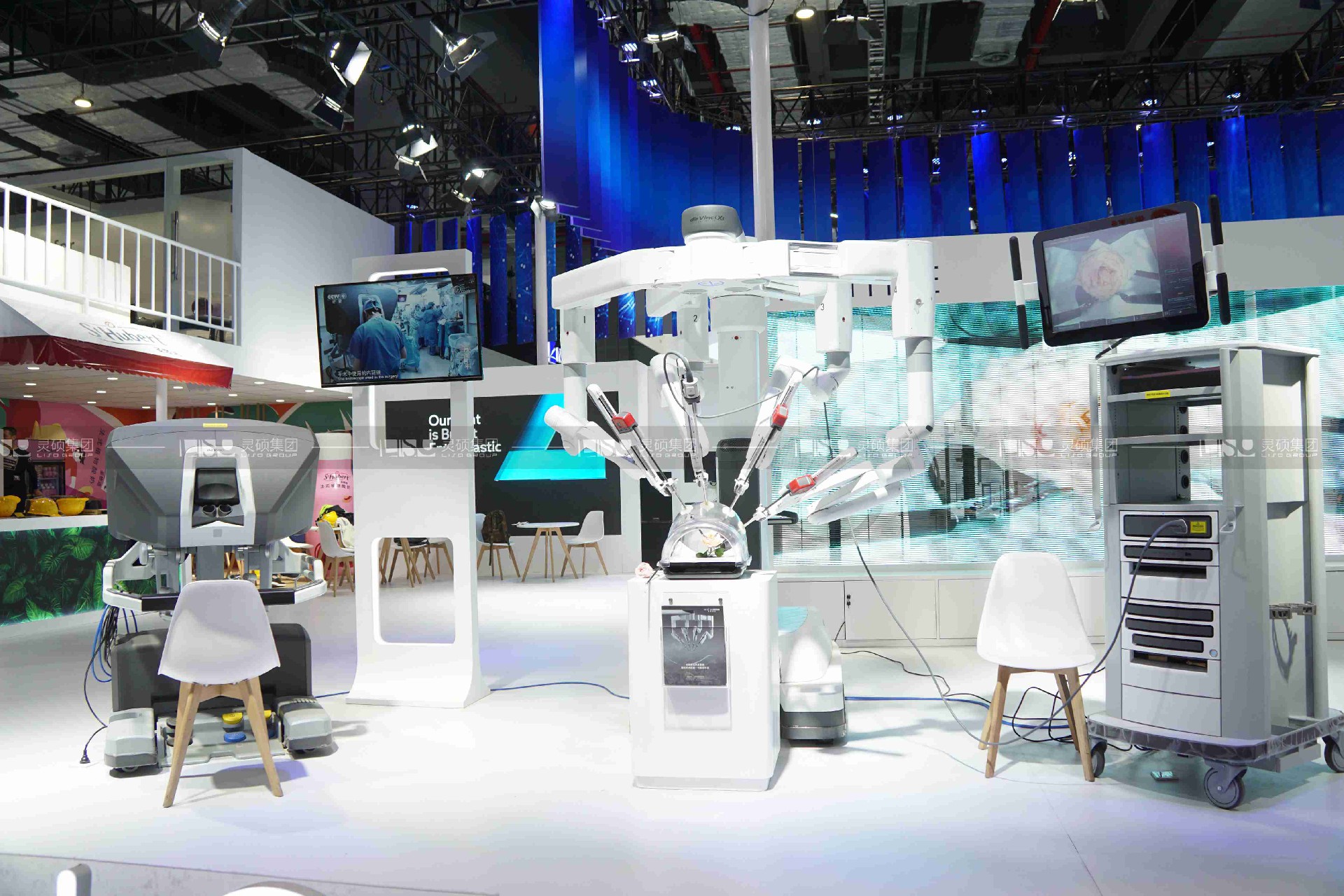 復(fù)星Fosun Health-2019年上海展會(huì)展臺(tái)設(shè)計(jì)案例