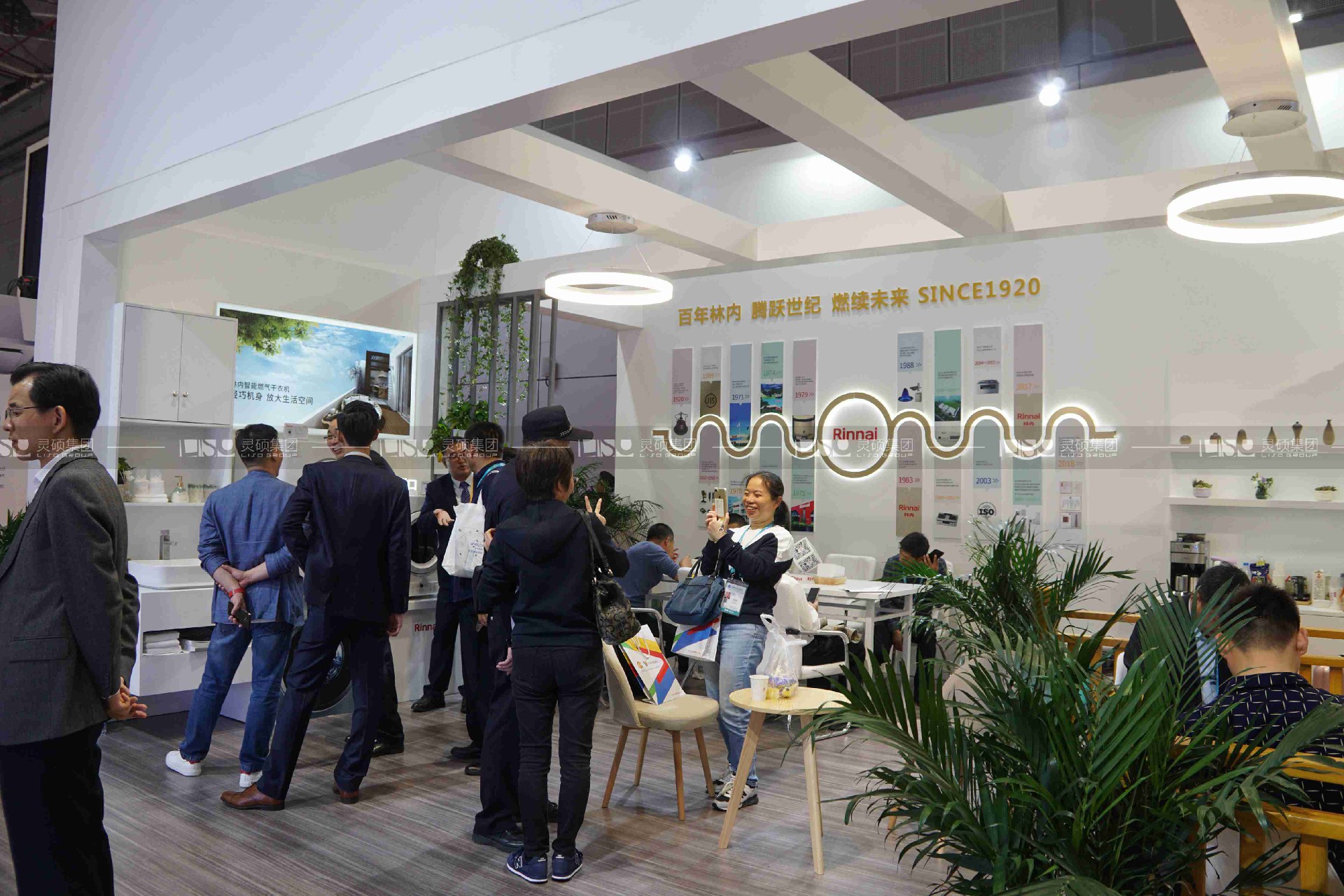 林內(nèi)-2019年上海展會展臺設(shè)計案例