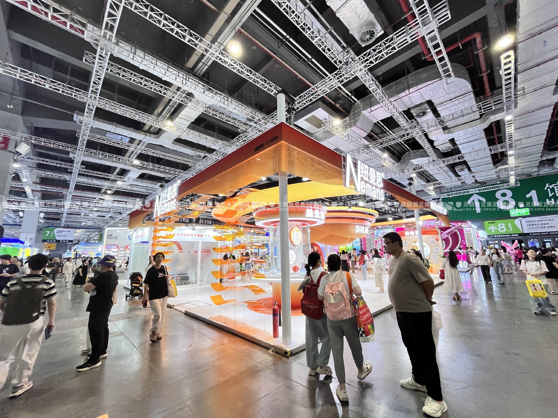 CBME孕嬰童展展臺(tái)搭建案例-紐曼思