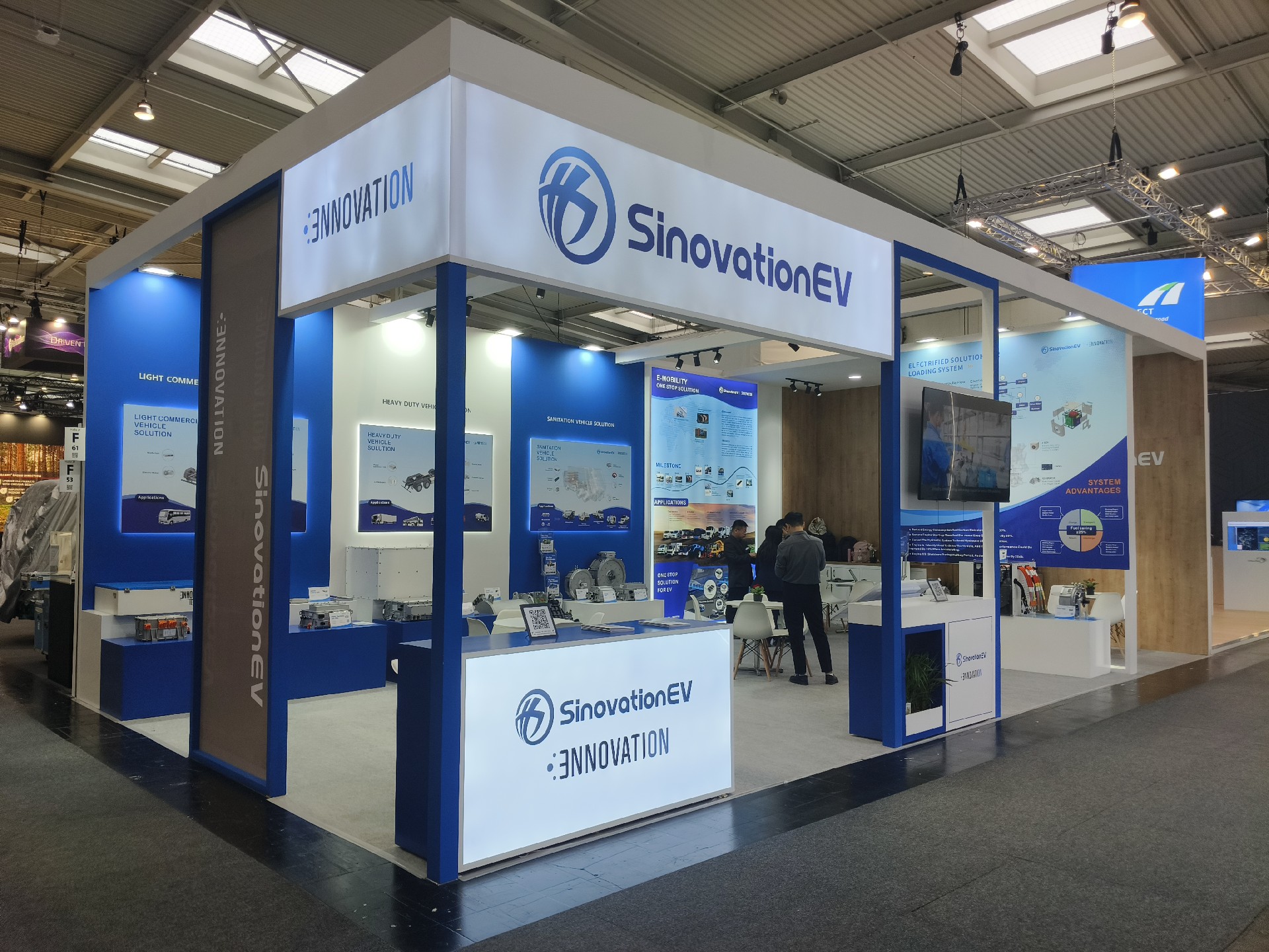 德國(guó)漢諾威車展展臺(tái)設(shè)計(jì)搭建案例-理工華創(chuàng)